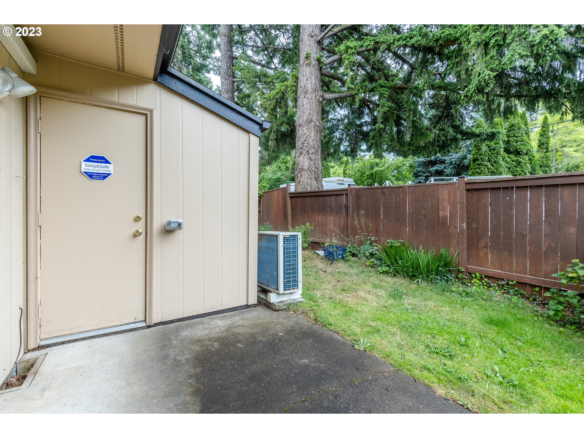 1632 Fetters Loop Eugene, OR 97402 - Photo 20 of 24 Gallery Image 20