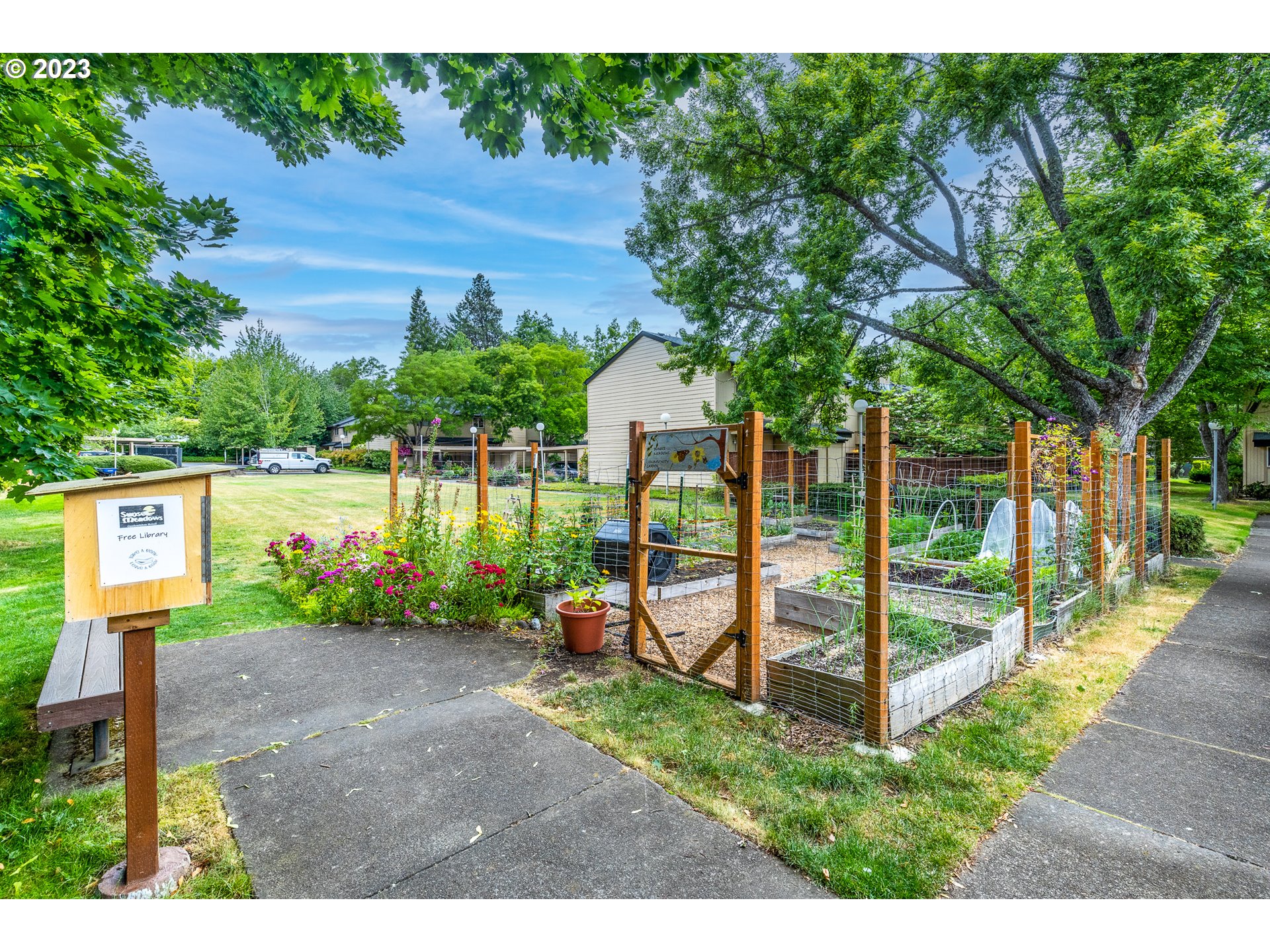 1632 Fetters Loop Eugene, OR 97402 - Photo 23 of 24 Gallery Image 23