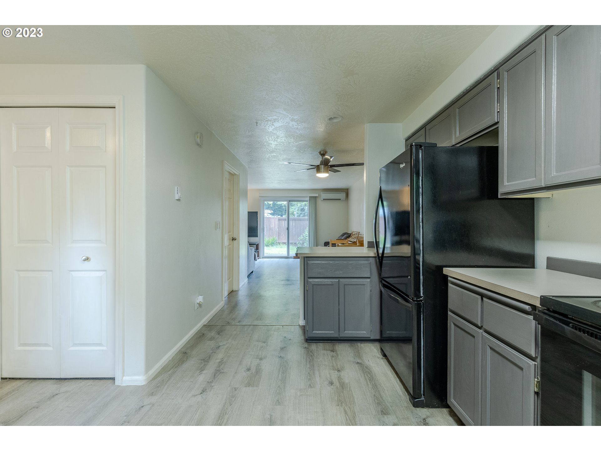 1632 Fetters Loop Eugene, OR 97402 - Photo 5 of 24 Gallery Image 5