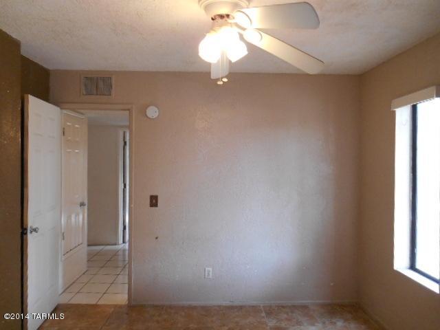 300 West King Road Tucson, AZ 85705 - Photo 13 of 20