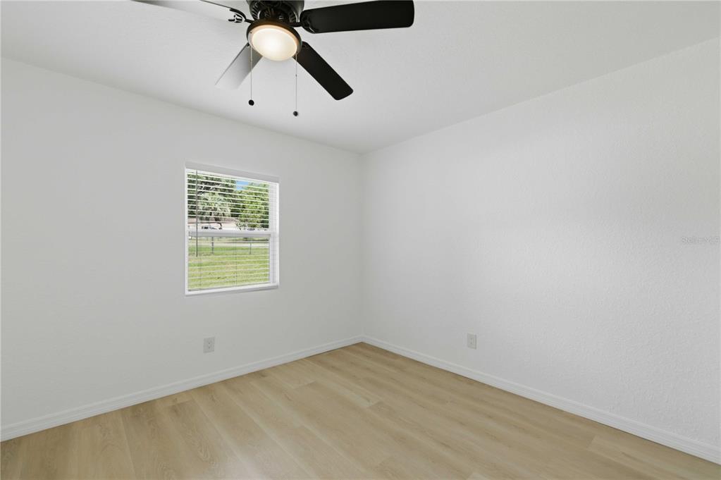 34 Lake Ct Loop Ocala, FL 34472 - Photo 16 of 30