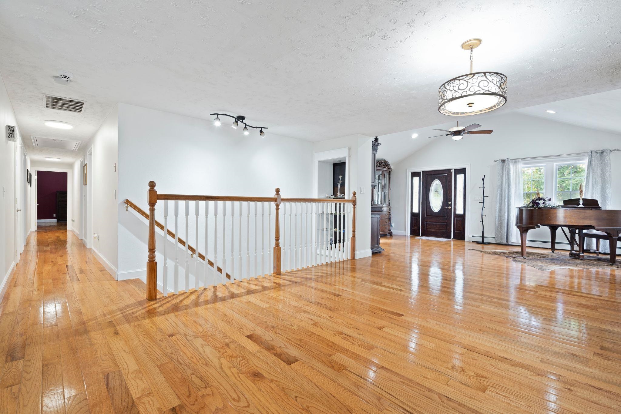 14 Windham Depot Road Derry, NH 03038 - Photo 13 of 40