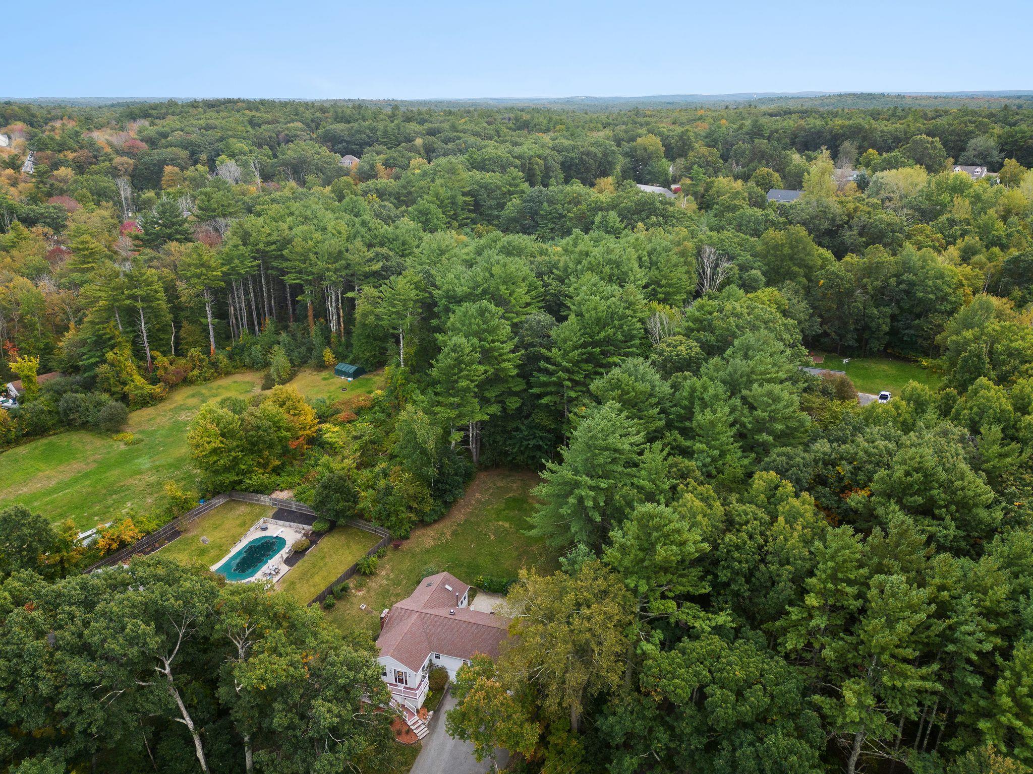 14 Windham Depot Road Derry, NH 03038 - Photo 2 of 40