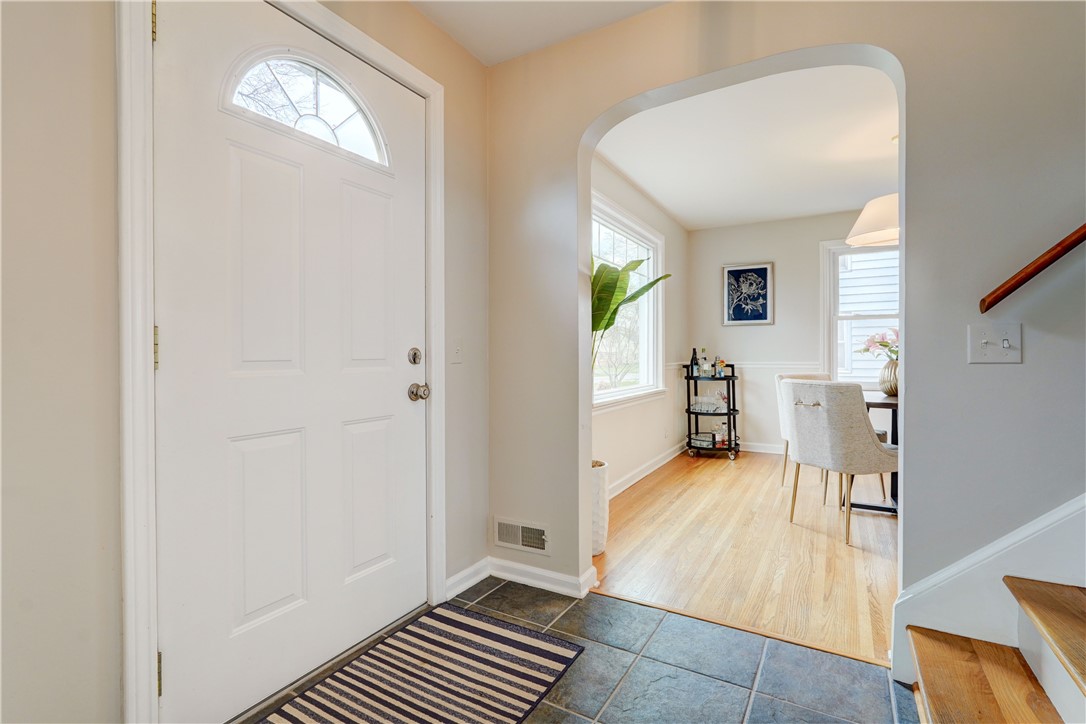 269 Hartsdale Road Irondequoit, NY 14622 - Photo 11 of 48