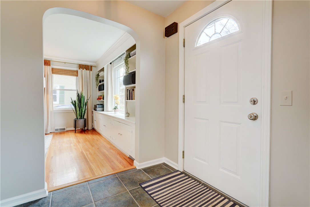 269 Hartsdale Road Irondequoit, NY 14622 - Photo 4 of 48 Entryway--living room to your right