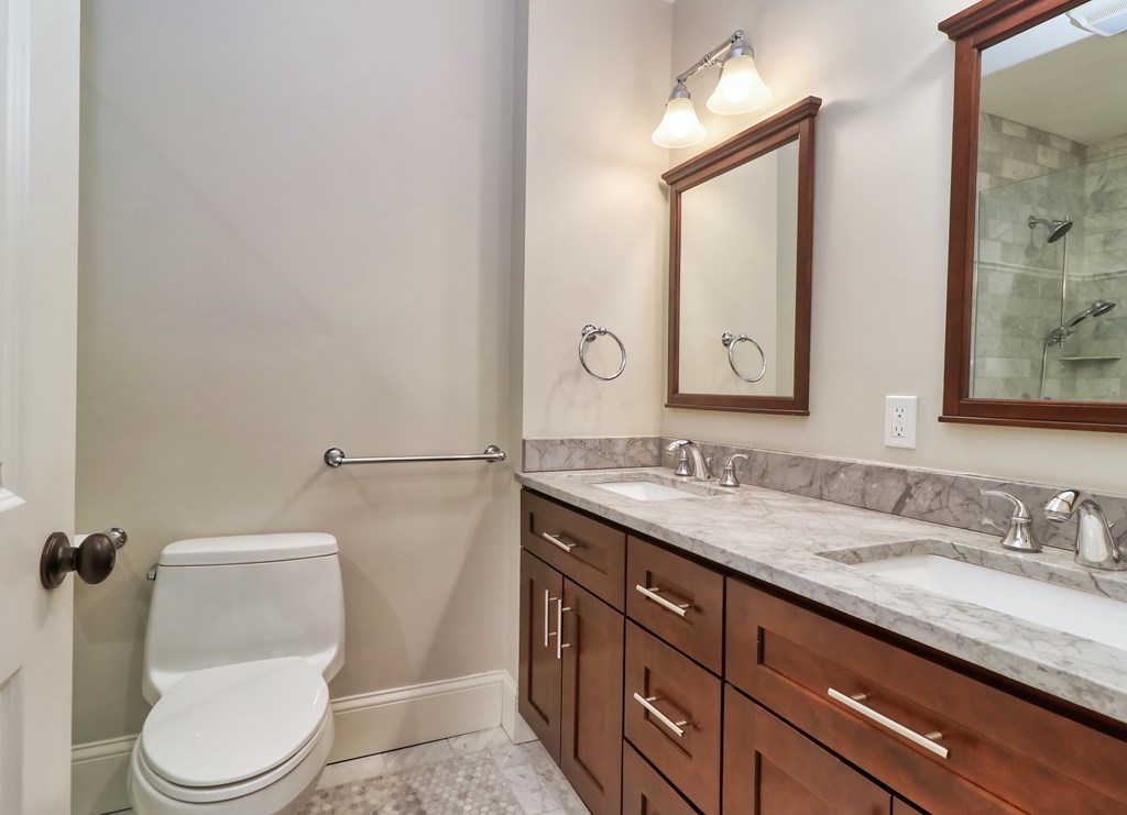 127 Bay State Road, Unit PH Boston, MA 02215 - Photo 18 of 28