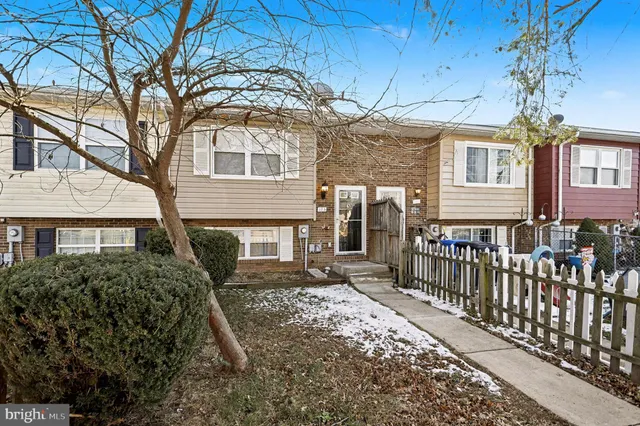 $225,000 | 105 Carnival Drive, Taneytown, MD 21787