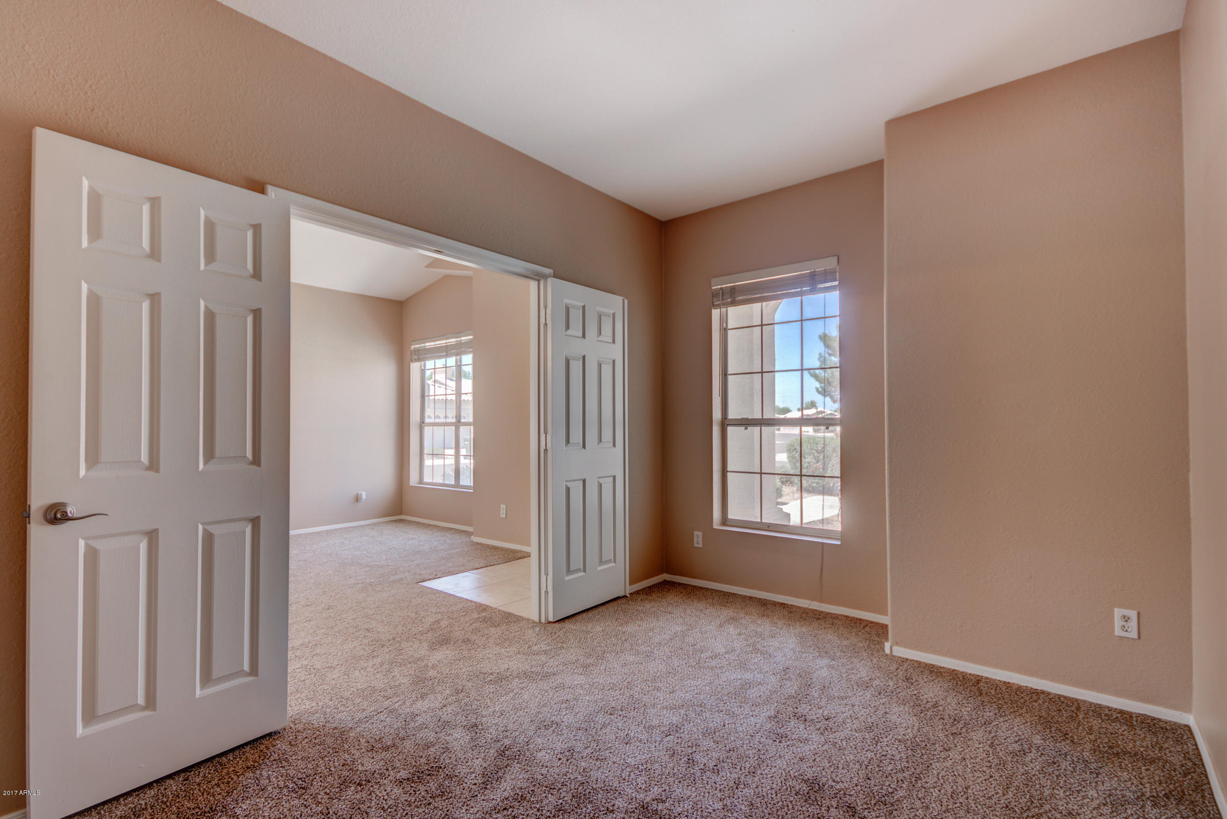 1102 West Davis Road Phoenix, AZ 85023 - Photo 25 of 53 1102 W Davis Rd-15