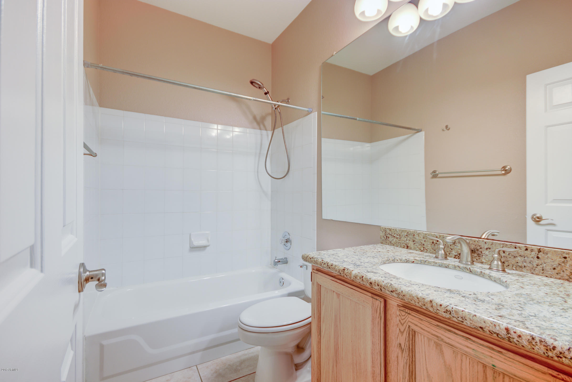 1102 West Davis Road Phoenix, AZ 85023 - Photo 34 of 53 1102 W Davis Rd-25
