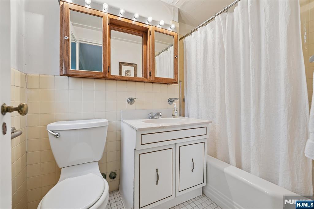 10 Crestmont Road, Unit 2N Montclair, NJ 07042 - Photo 16 of 25