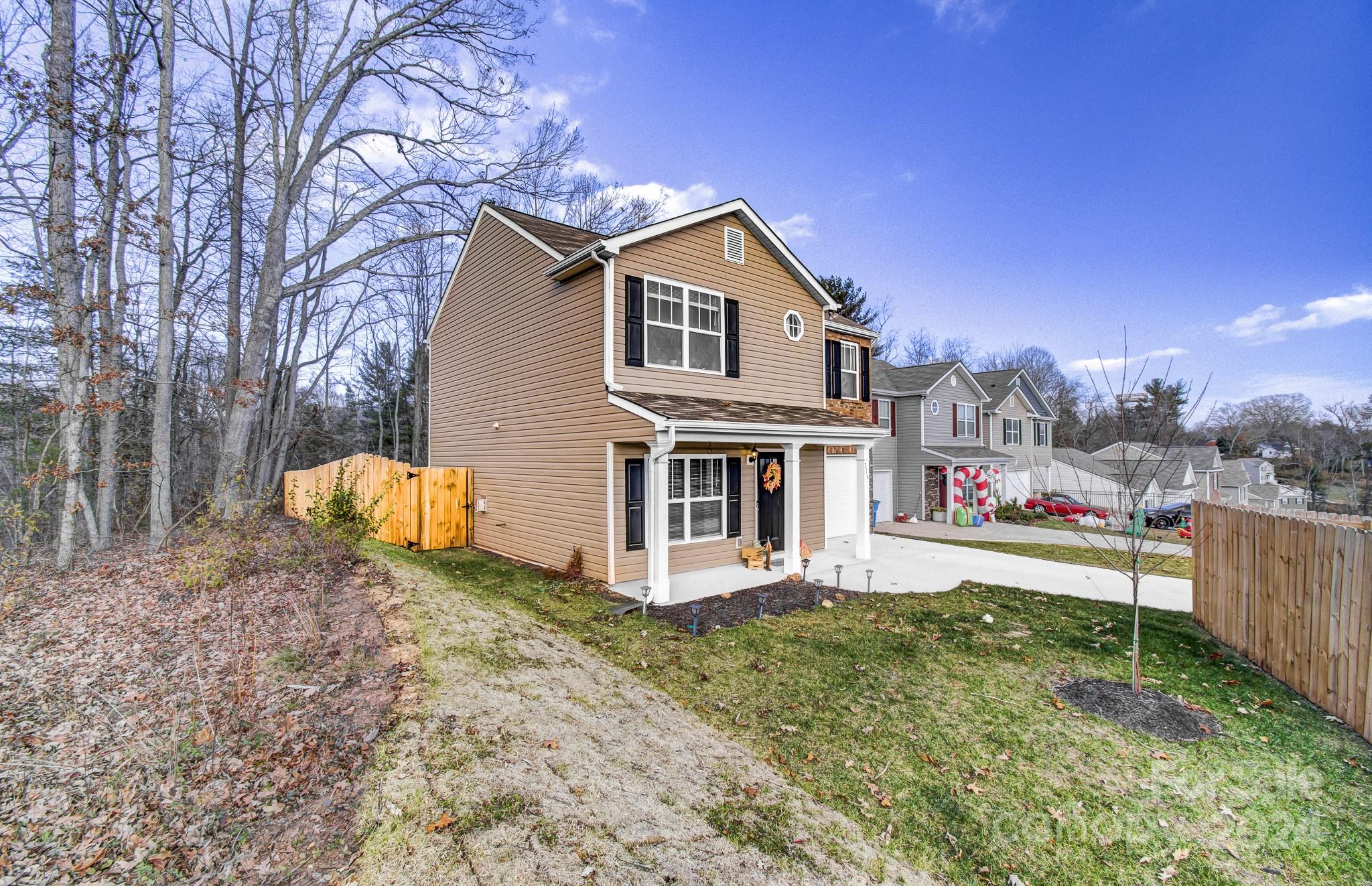 216 Roper Street Candler, NC 28715 - Photo 27 of 29 Gallery Image 27