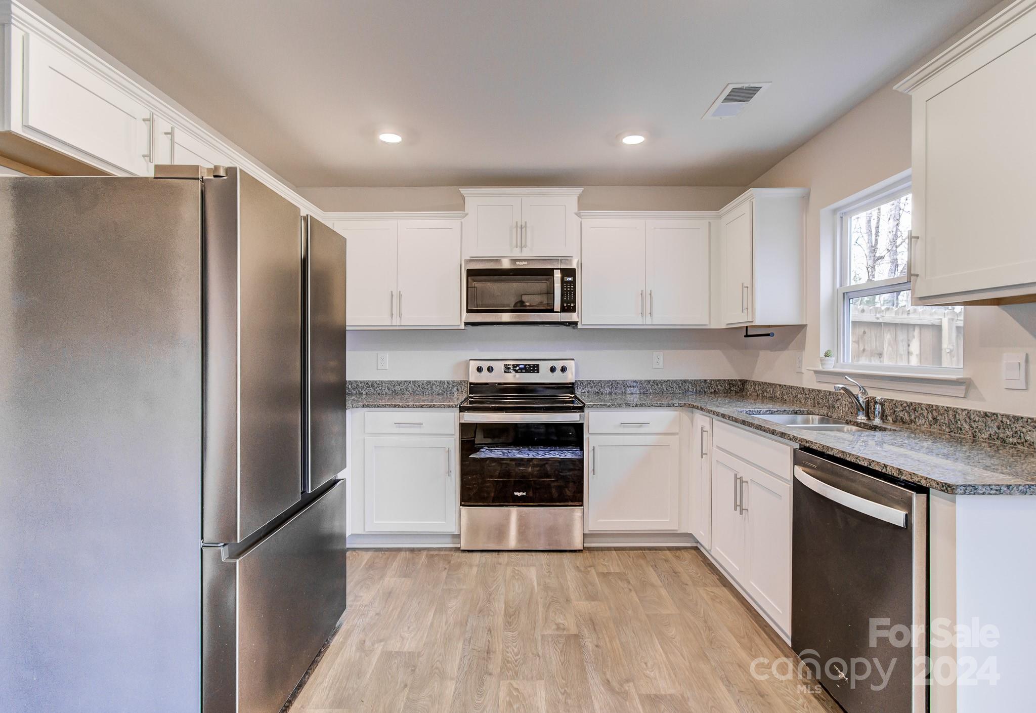 216 Roper Street Candler, NC 28715 - Photo 10 of 29 Gallery Image 10