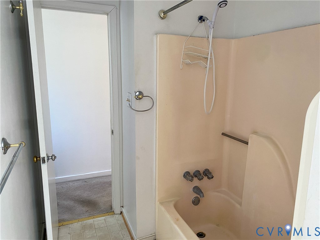 3100 South Ridge Drive Midlothian, VA 23112 - Photo 14 of 29 upstairs full bath
