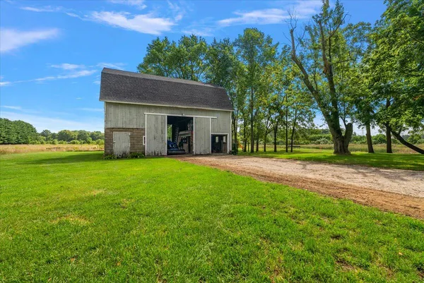 $925,000 | 8351 Jericho Road, Bridgman, MI 49106