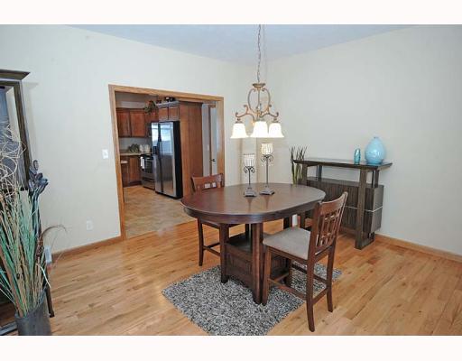 137 Tradewind Road New Castle, PA 16102 - Photo 3 of 6 Dining Room.