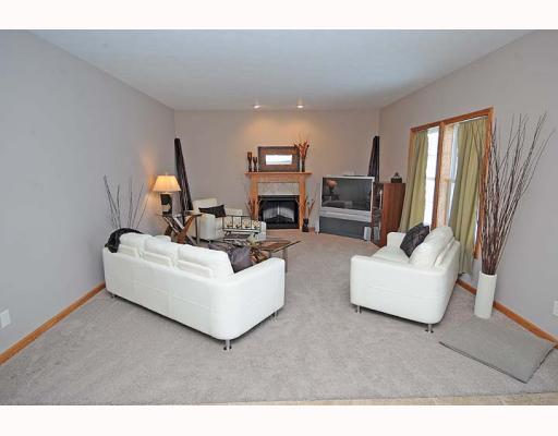 137 Tradewind Road New Castle, PA 16102 - Photo 4 of 6 Den/Family/Great Room.