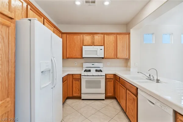 $1,995 | 9552 Delivery Avenue, Las Vegas, NV 89148