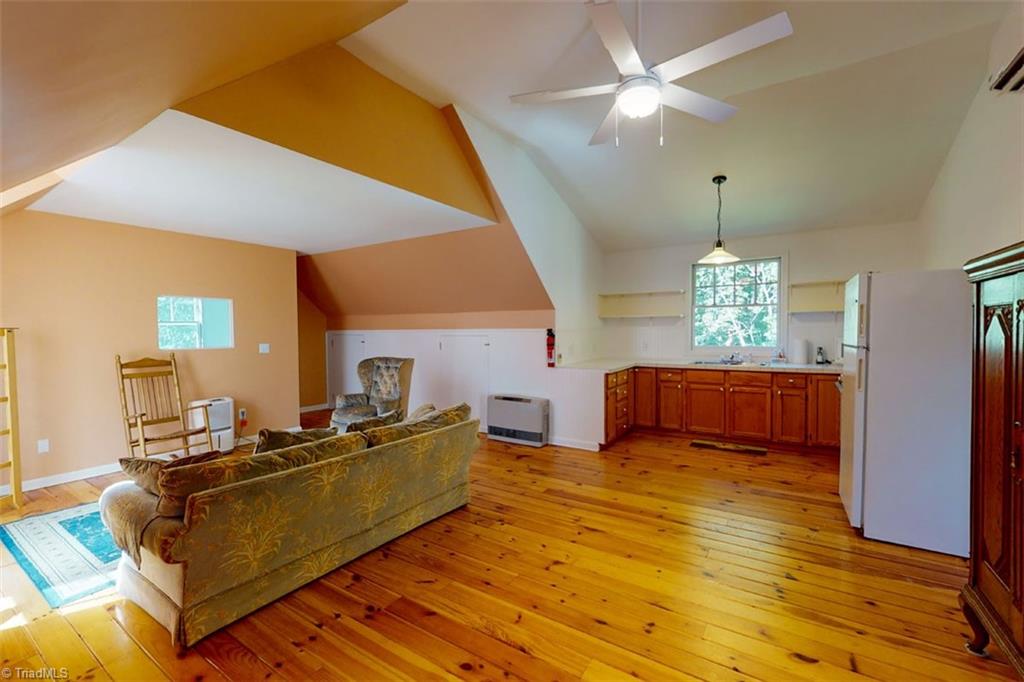 653 Little Elkin Church Road Ronda, NC 28670 - Photo 27 of 47 Garage apartment