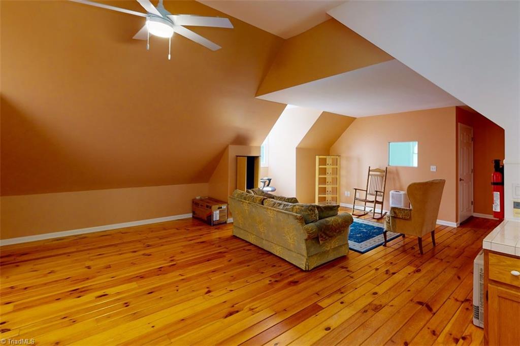 653 Little Elkin Church Road Ronda, NC 28670 - Photo 28 of 47 Garage apartment