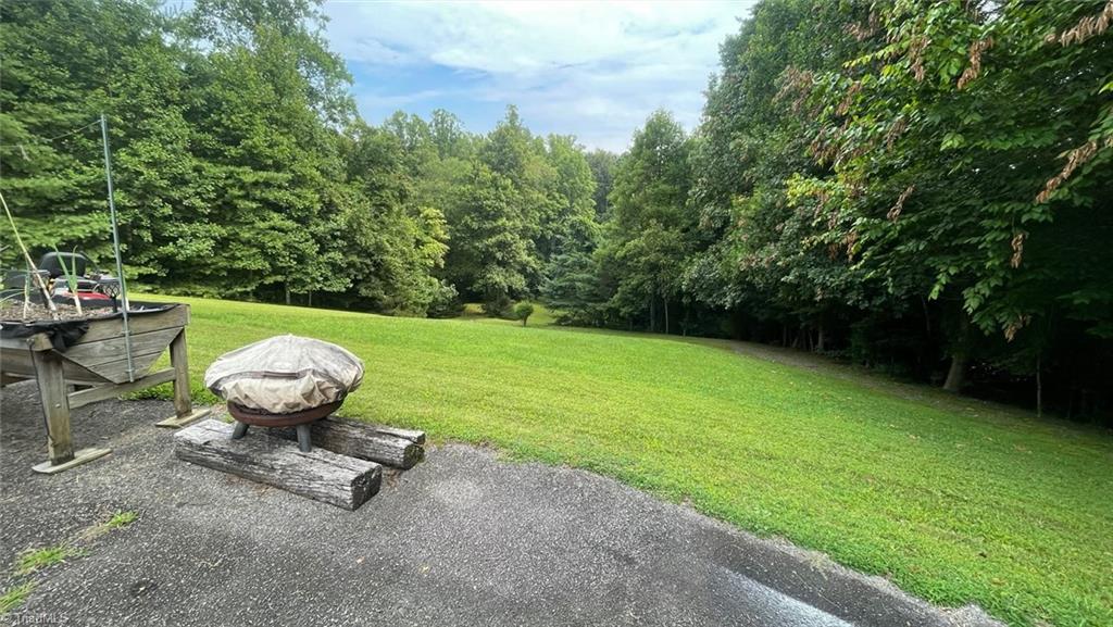 653 Little Elkin Church Road Ronda, NC 28670 - Photo 4 of 47 Gallery Image 4