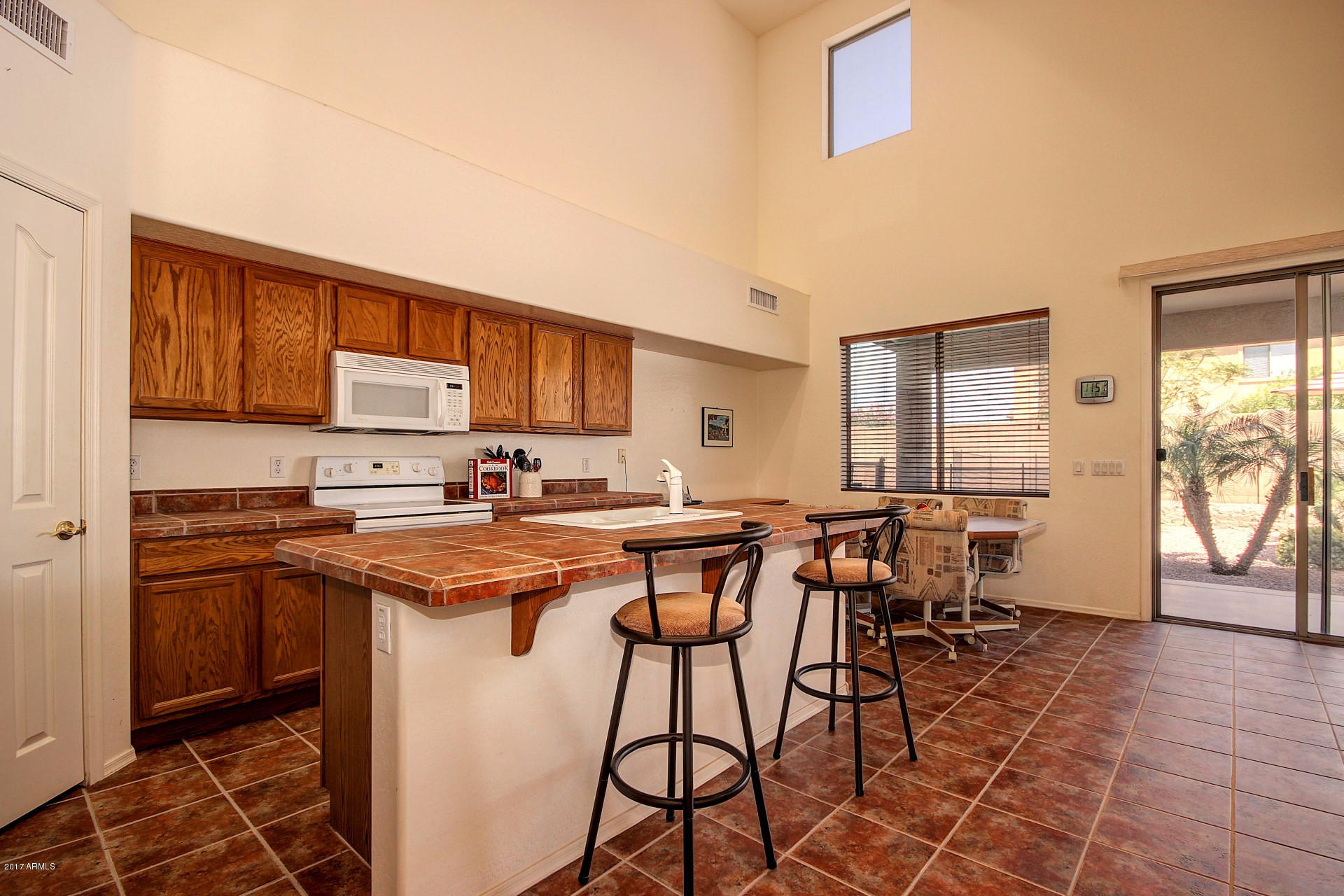 16006 West Hearn Road Surprise, AZ 85379 - Photo 11 of 38 hearn (11)
