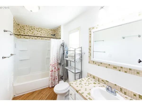 $572,000 | 3302 Old Dufur Road, The Dalles, OR 97058