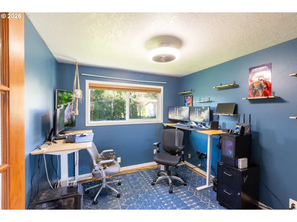 $572,000 | 3302 Old Dufur Road, The Dalles, OR 97058