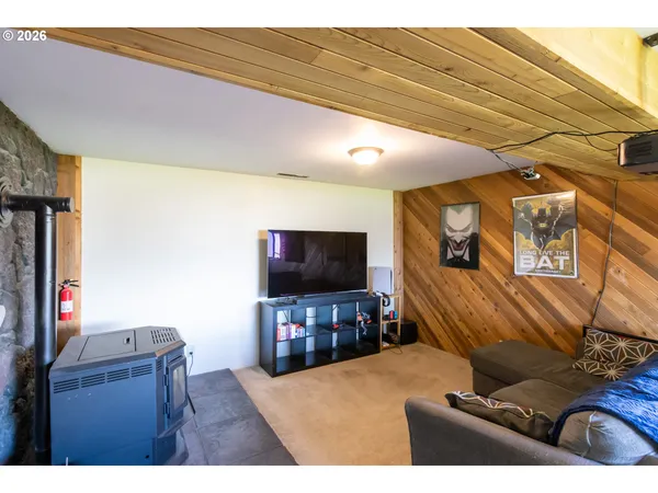 $572,000 | 3302 Old Dufur Road, The Dalles, OR 97058