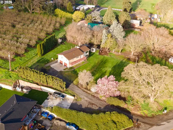 $572,000 | 3302 Old Dufur Road, The Dalles, OR 97058