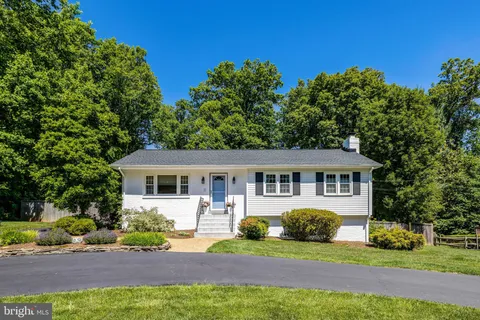 $895,000 | 12006 Wayland Street, Oakton, VA 22124