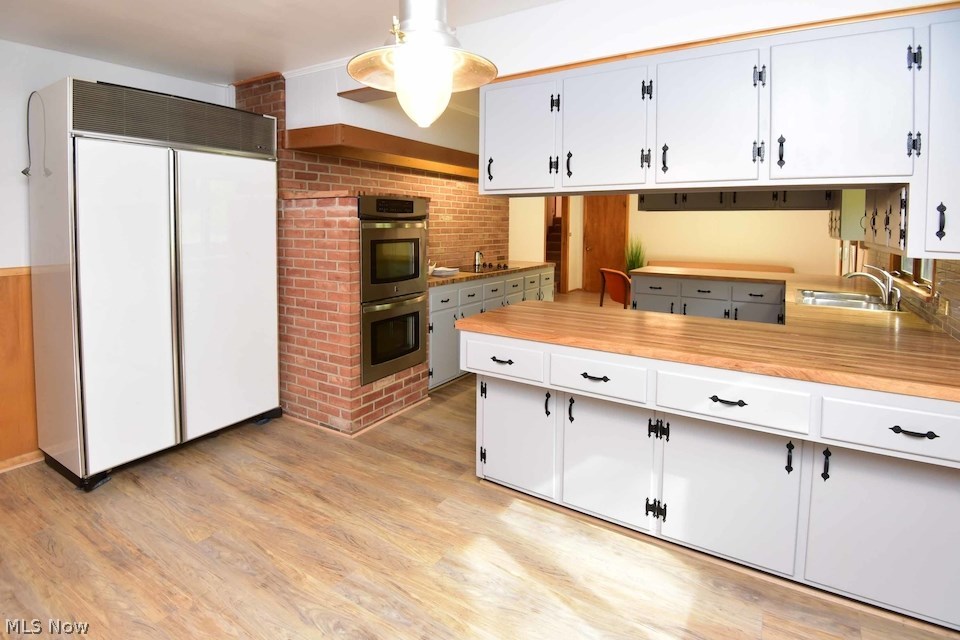295 River Road Hinckley, OH 44233 - Photo 13 of 25 Kitchen . . .