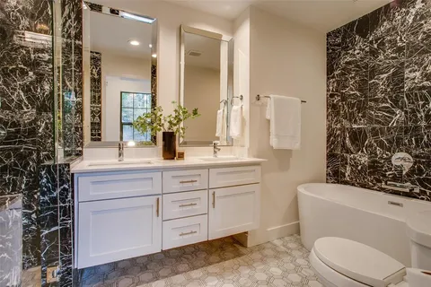 $416,000 | 1630 Ramsey Avenue, Dallas, TX 75216