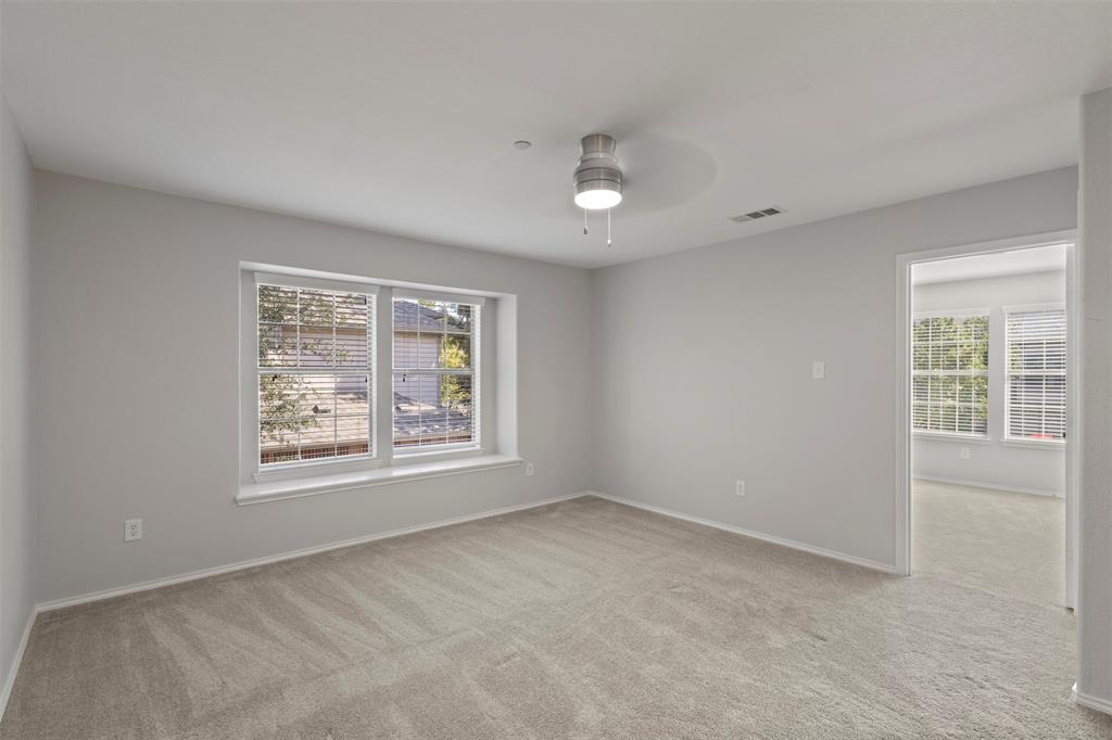 1034 Lucy Lane Allen, TX 75013 - Photo 8 of 16