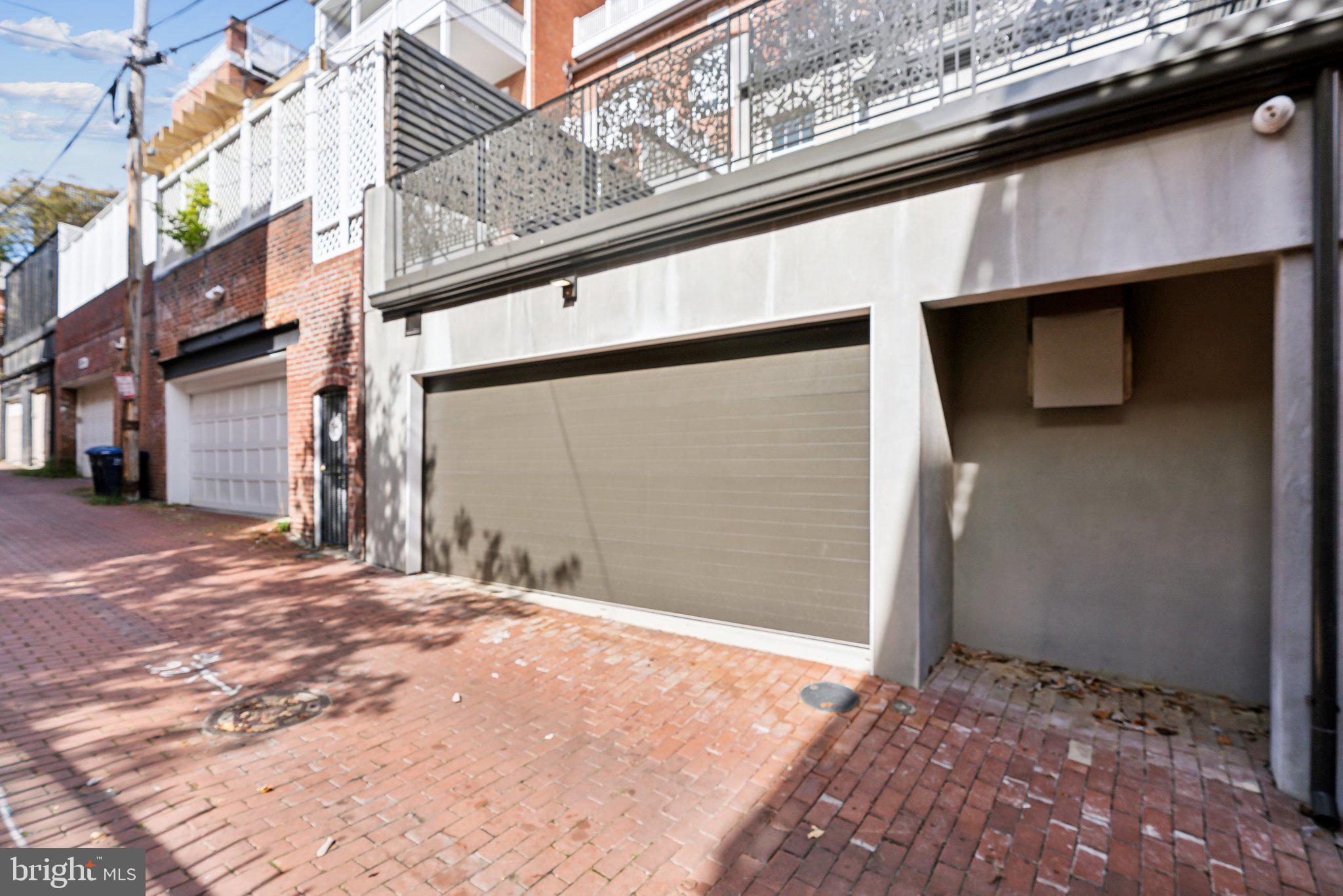 2120 Bancroft Place Northwest Washington, DC 20008 - Photo 30 of 30 a backyard of a house