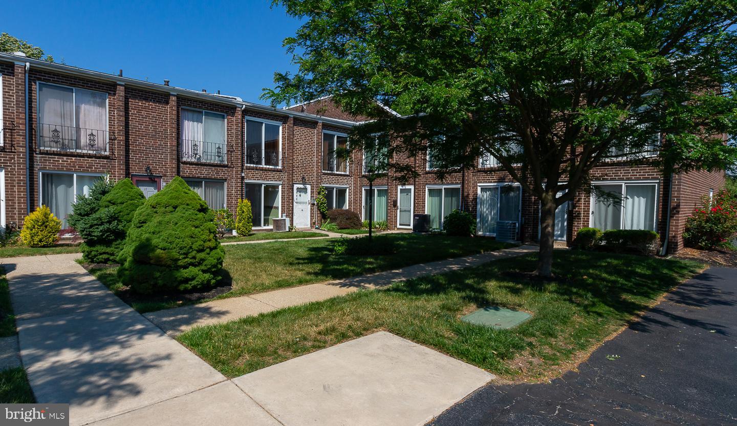 9001 Ridge Avenue, Unit 18 Philadelphia, PA 19128 - Photo 1 of 22 Gallery Image 1
