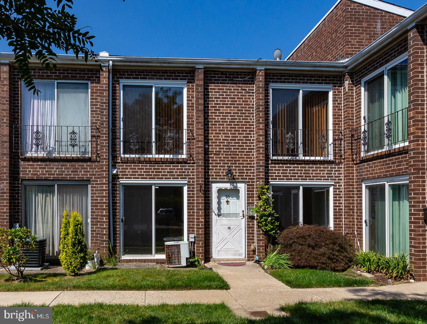 9001 Ridge Avenue, Unit 18 Philadelphia, PA 19128 - Photo 3 of 22 Gallery Image 3