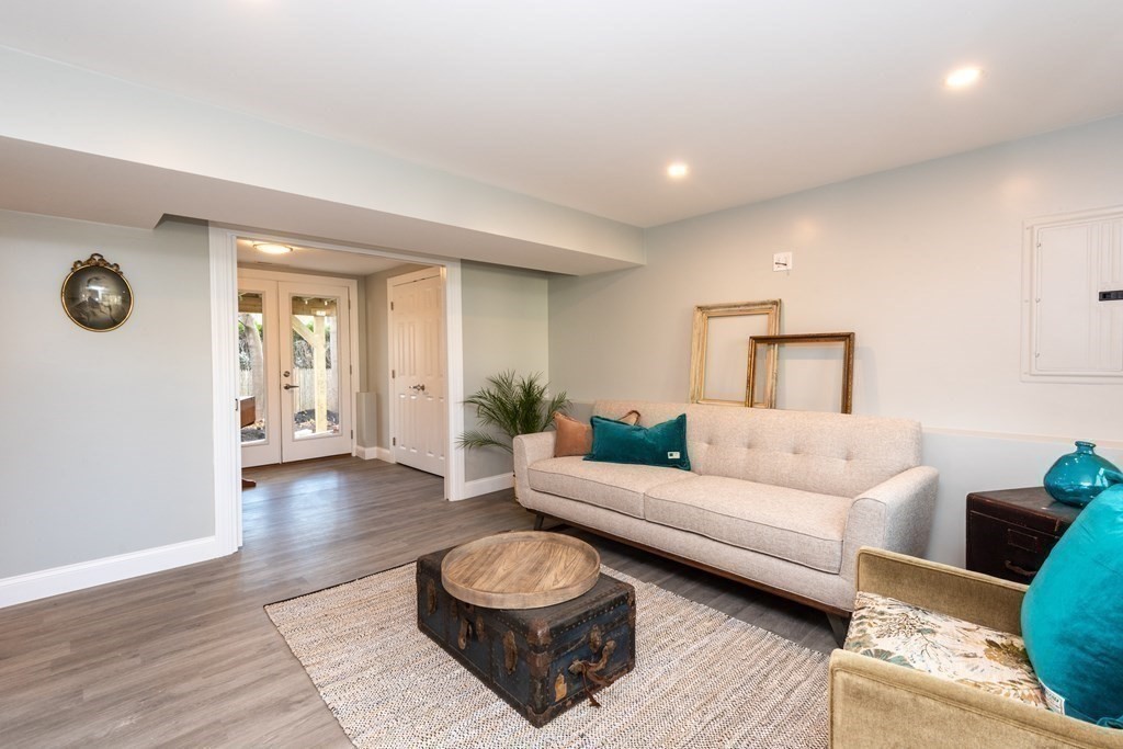 15 Sonning Road Beverly, MA 01915 - Photo 11 of 38 Gallery Image 11