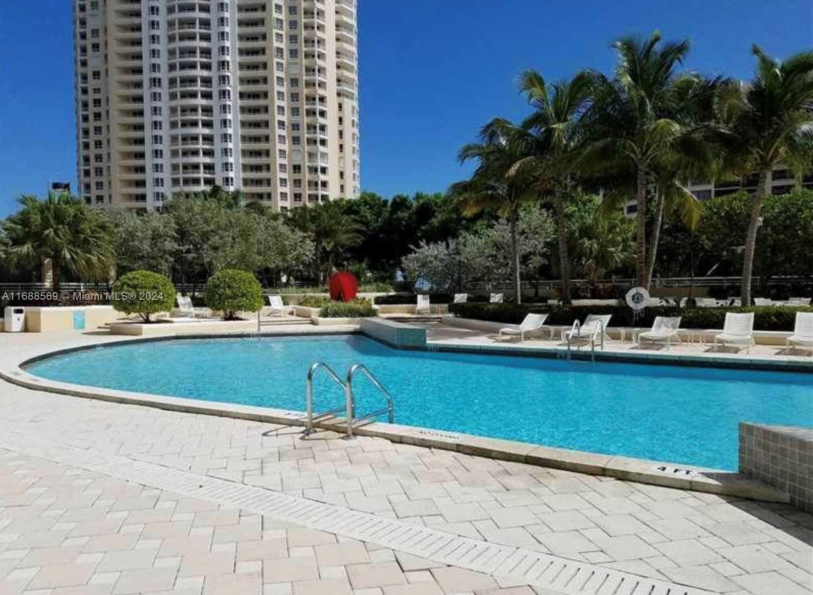 888 Brickell Key Drive, Unit 601 Miami, FL 33131 - Photo 39 of 42