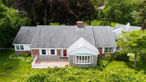 $1,275,000 | 133 Tupelo Hill Drive, Cranston, RI 02920