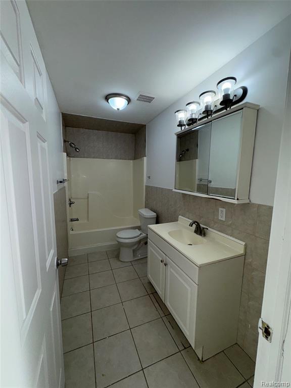 6063 Miller Road Dearborn, MI 48126 - Photo 9 of 11