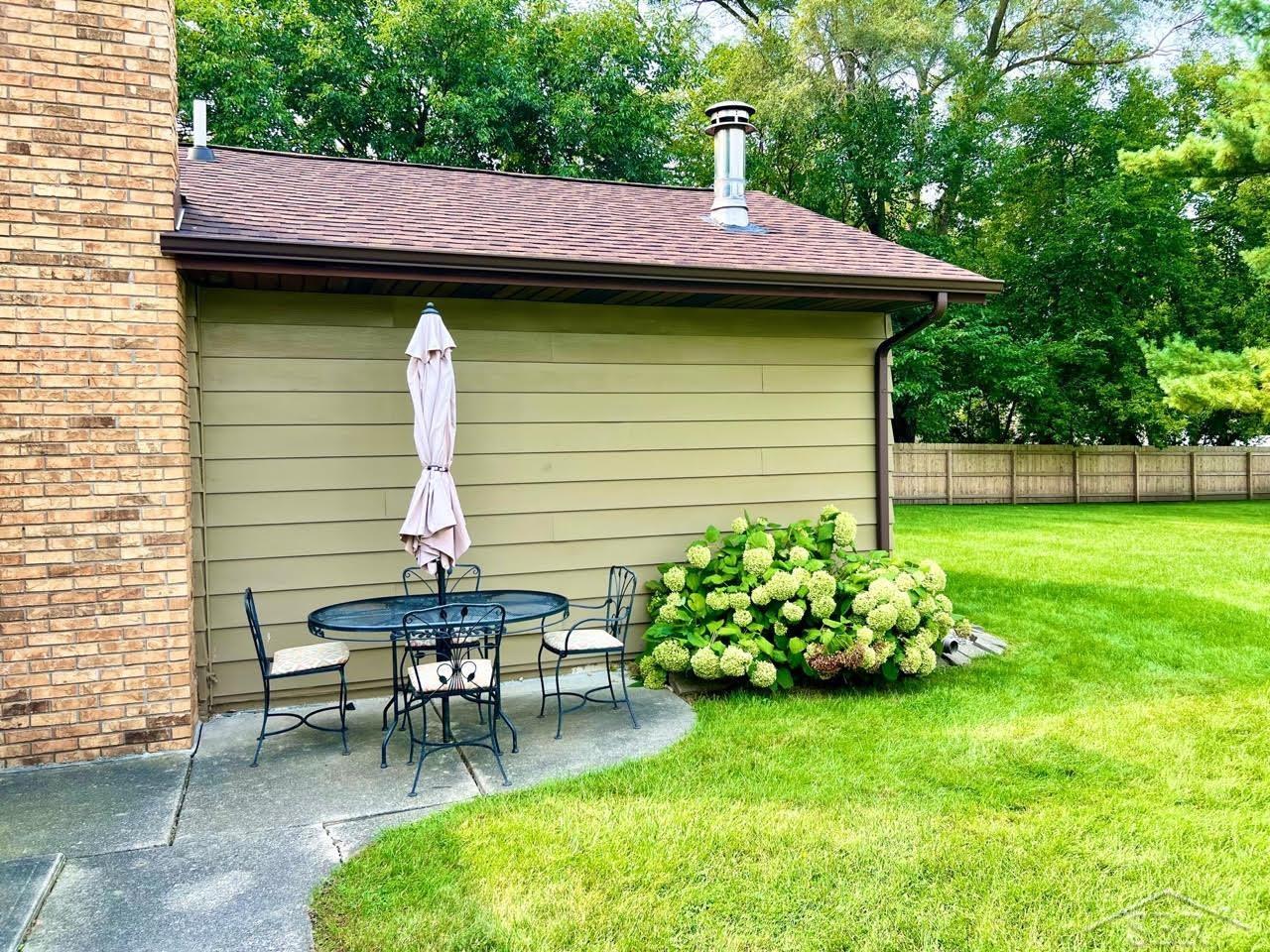 5202 Shattuck Road Saginaw, MI 48603 - Photo 62 of 66 50091412-61.JPG