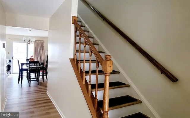 $625,000 | 8902 Winding Hollow Way, Springfield, VA 22152