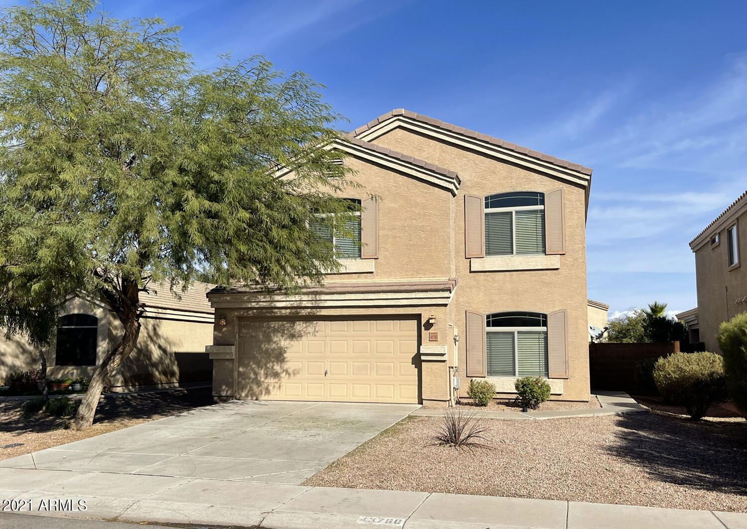 43760 W Magnolia - 1