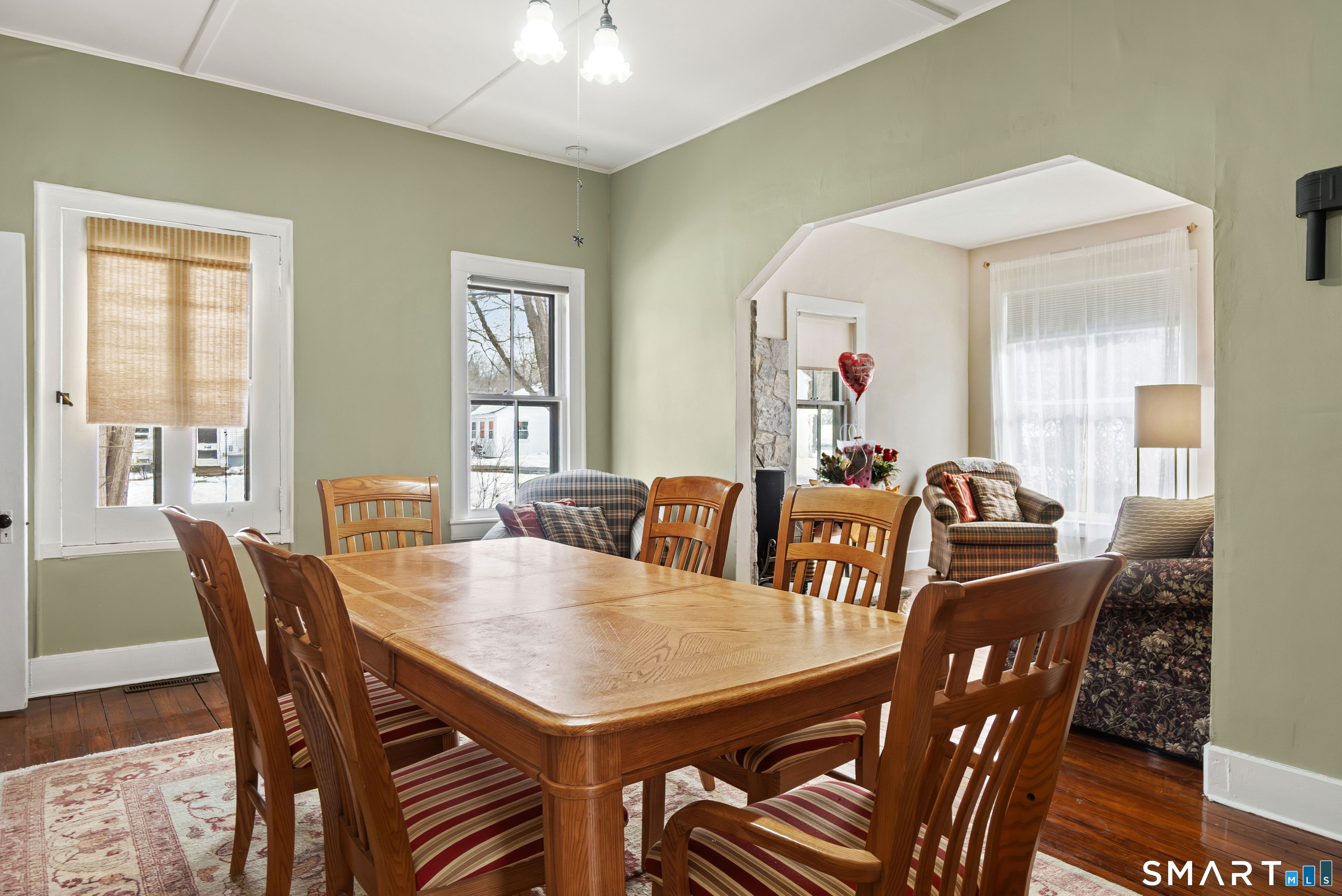 263 Seymour Road Woodbridge, CT 06525 - Photo 4 of 14