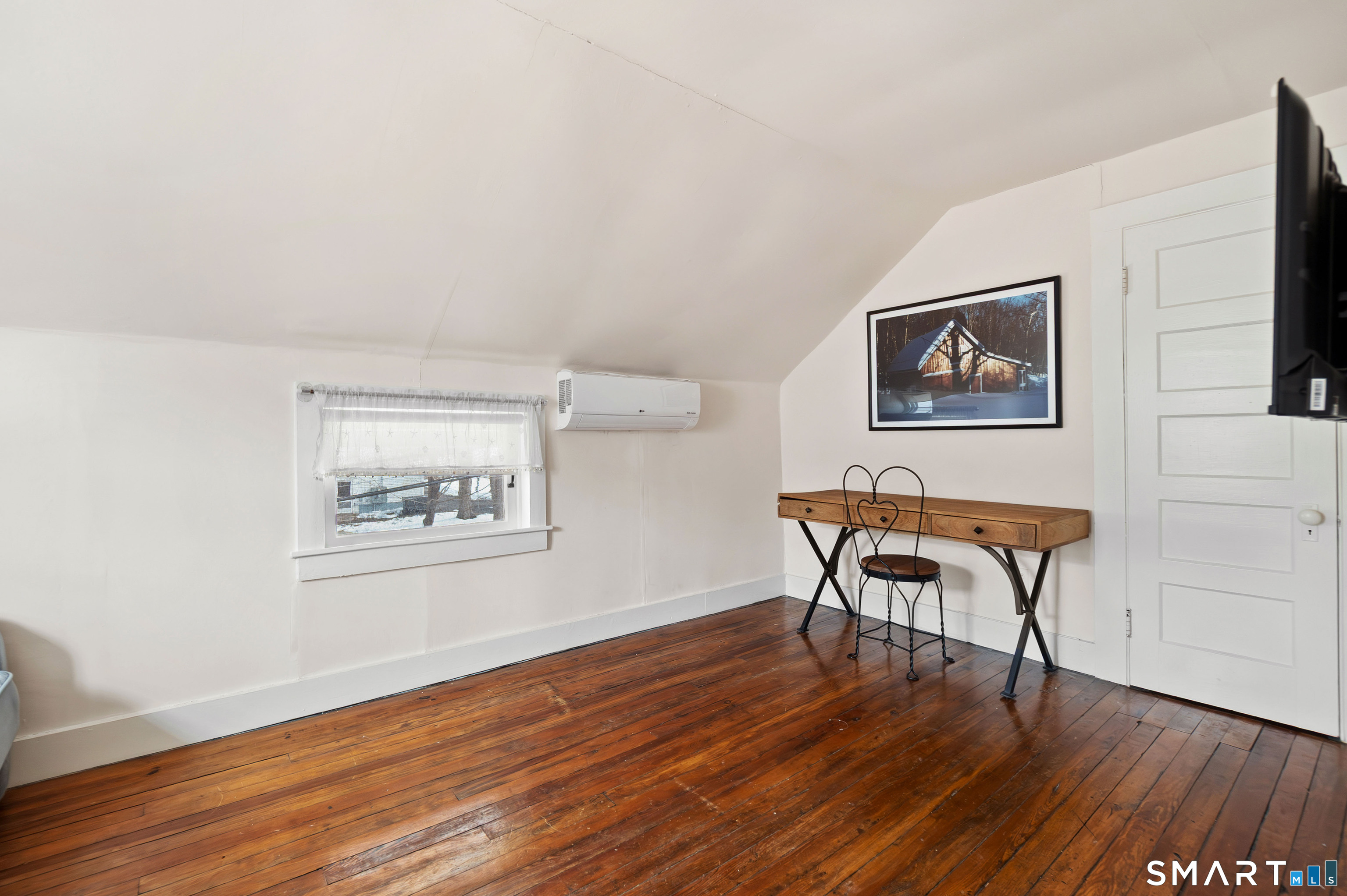 263 Seymour Road Woodbridge, CT 06525 - Photo 8 of 14