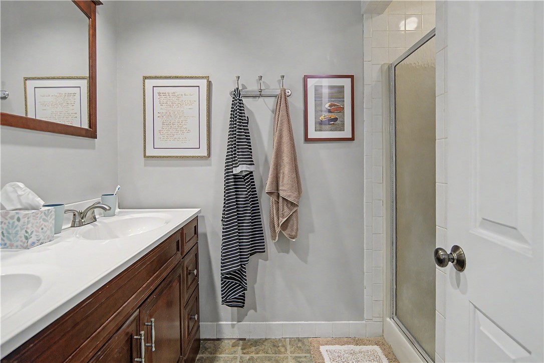 19 Caddy Rock Road, Unit A North Kingstown, RI 02852 - Photo 17 of 32