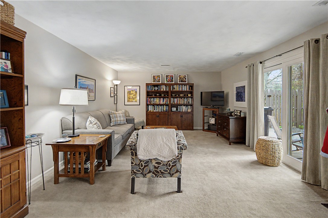 19 Caddy Rock Road, Unit A North Kingstown, RI 02852 - Photo 6 of 32