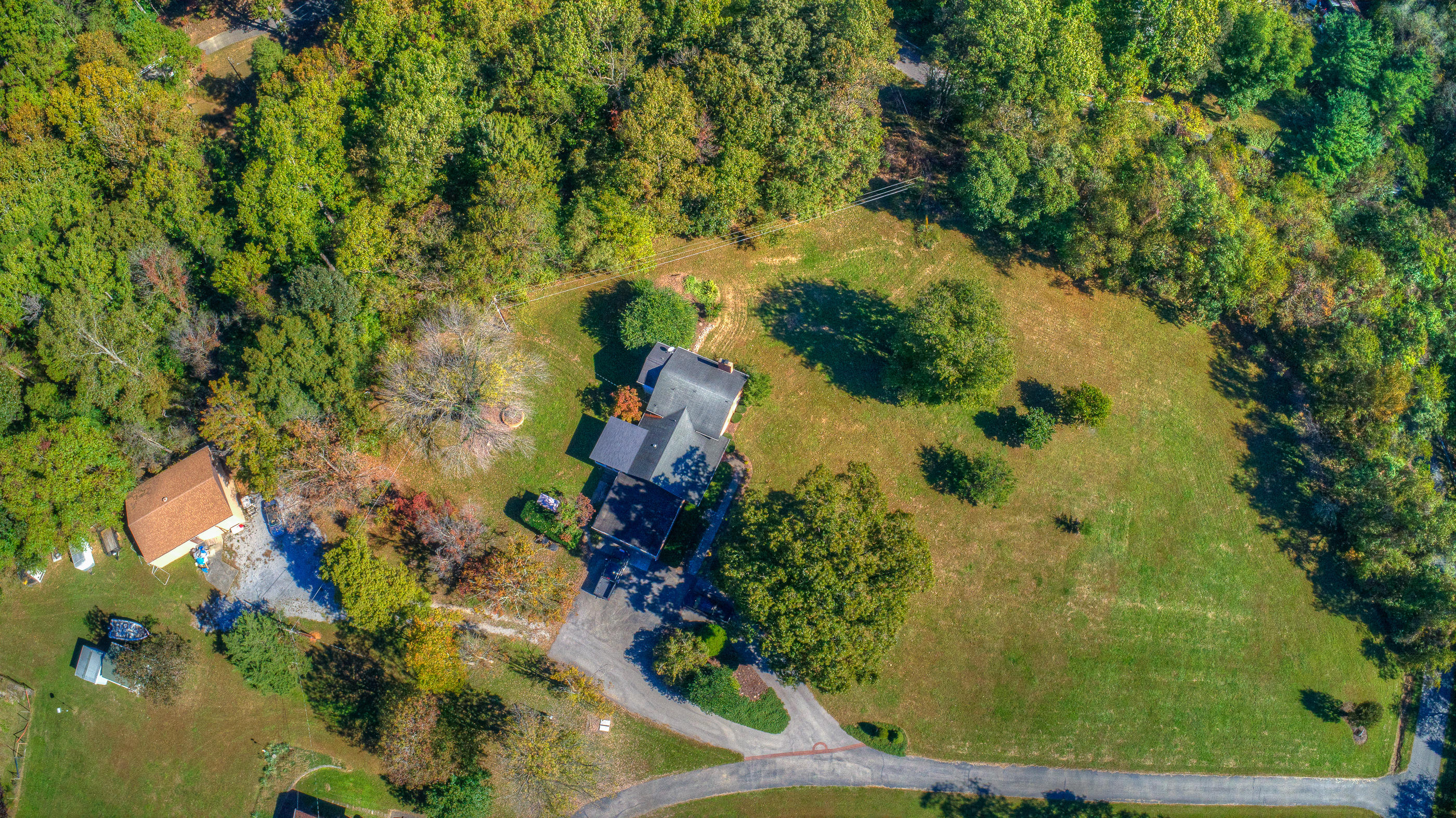 4999 Dan Robin Road Salem, VA 24153 - Photo 6 of 39 DJI_0012