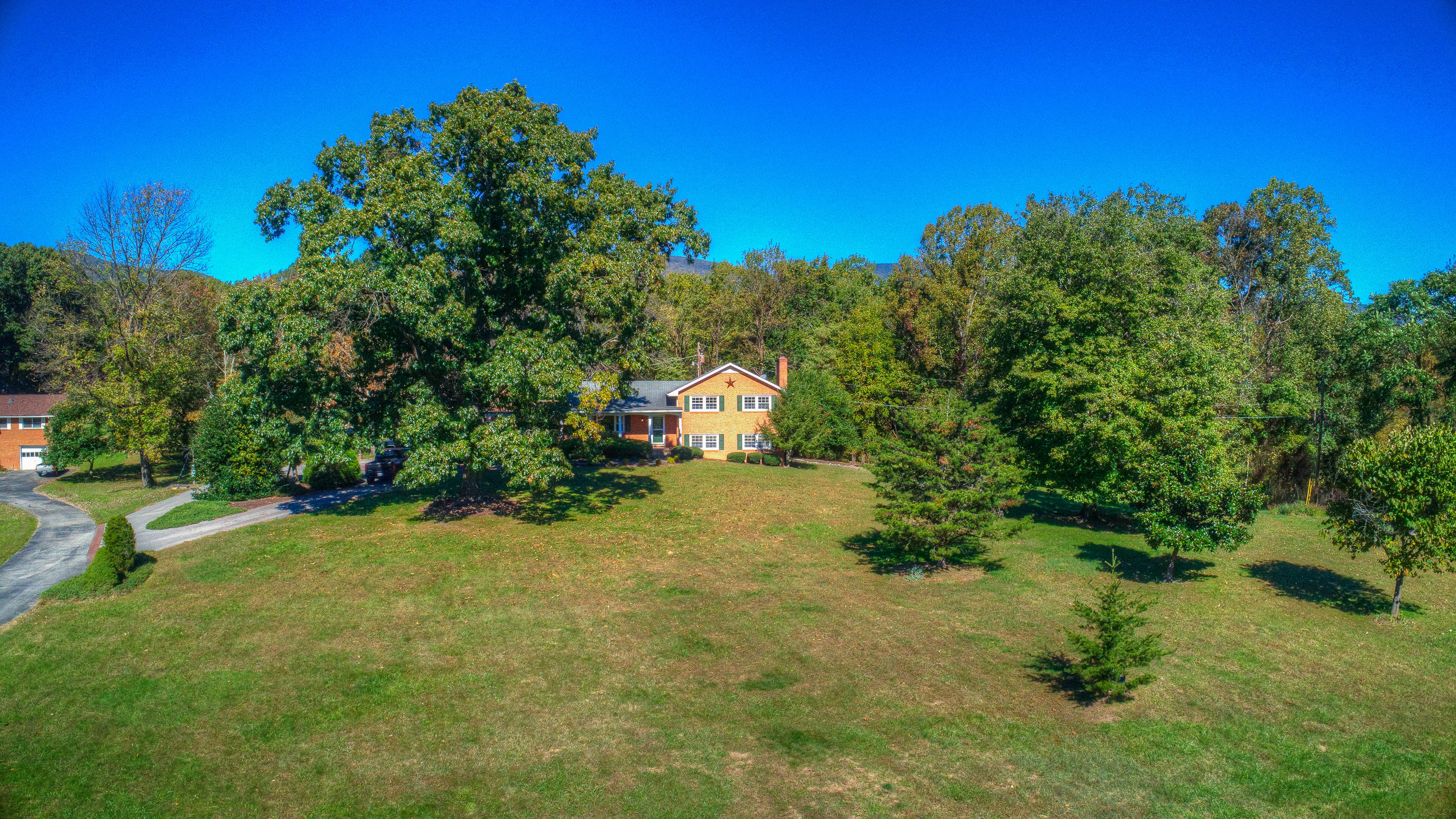 4999 Dan Robin Road Salem, VA 24153 - Photo 7 of 39 DJI_0019