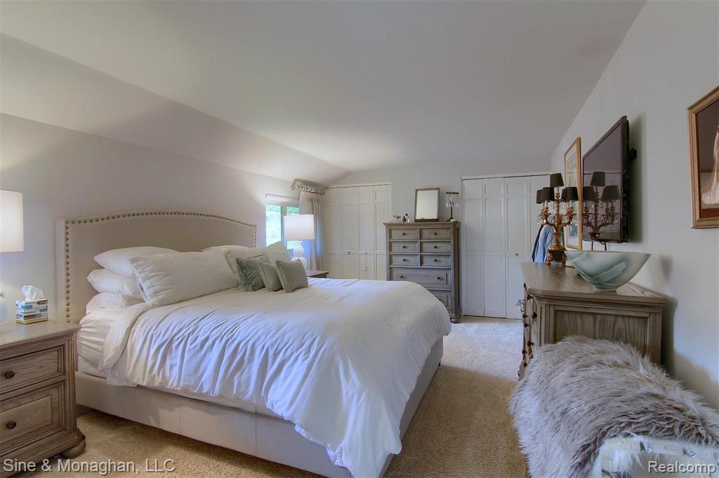403 Barclay Road Grosse Pointe Farms, MI 48236 - Photo 12 of 29